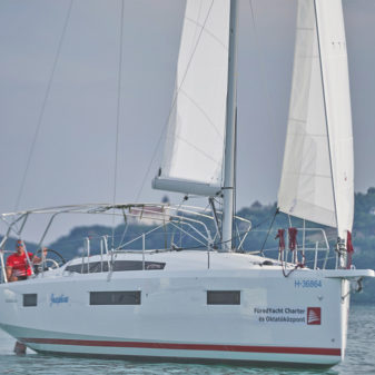 Jeanneau Sun Odyssey 410 túrahajó bérlés Balaton | Füredyacht Charter