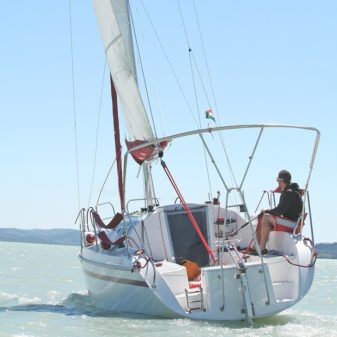 Avar 29 sailboat charter | Füredyacht Charter