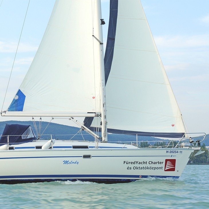 Bavaria 37 sailboat charter | Füredyacht Charter