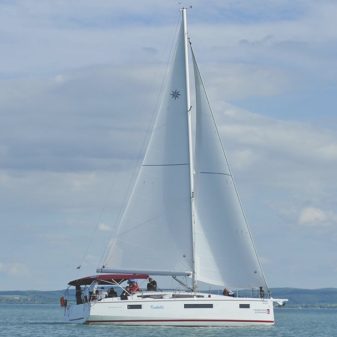 Jeanneau Sun Odyssey 410 vitorlásbérlés | Füredyacht Charter