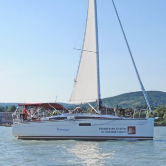 Jeanneau Sun Odyssey 349 túrahajó bérlés Balaton | Füredyacht Charter