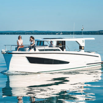 Delphia 10 LoungeTop e-hajó bérlés | Füredyacht Charter