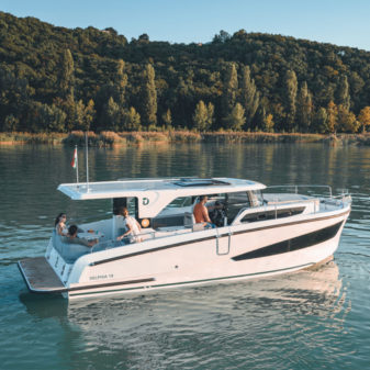 Delphia 10 LoungeTop e-hajó bérlés | Füredyacht Charter